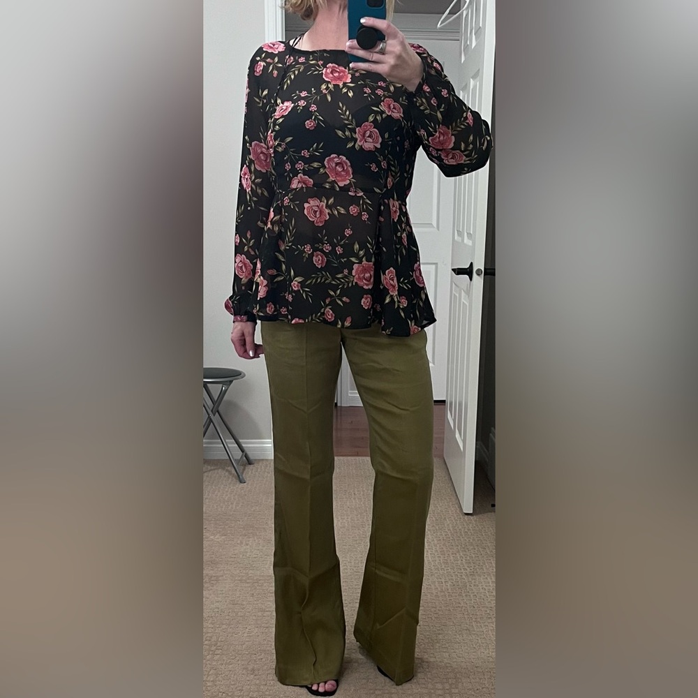 Dynamite Floral Sheer Women's Top - Black and Pink